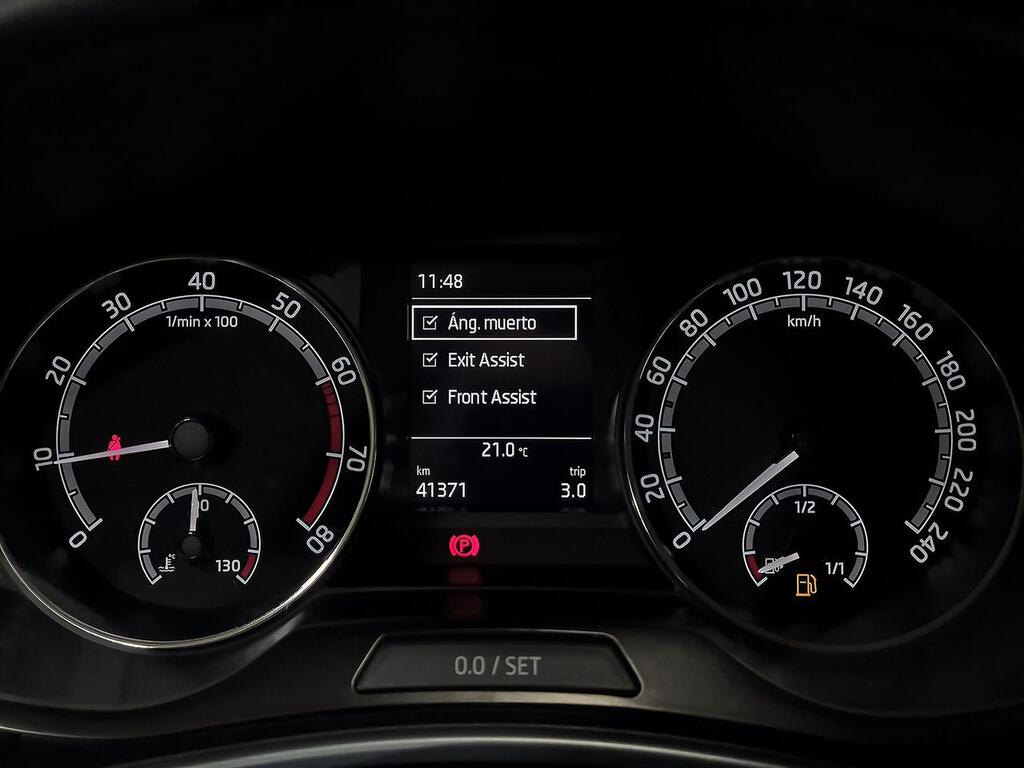 Skoda Fabia 1.0 TSI 70KW (95cv) Ambition 23