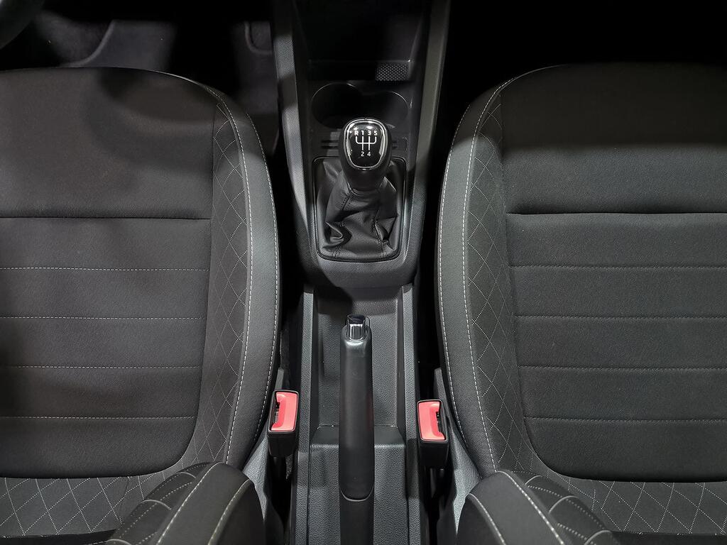 Skoda Fabia 1.0 TSI 70KW (95cv) Ambition 29
