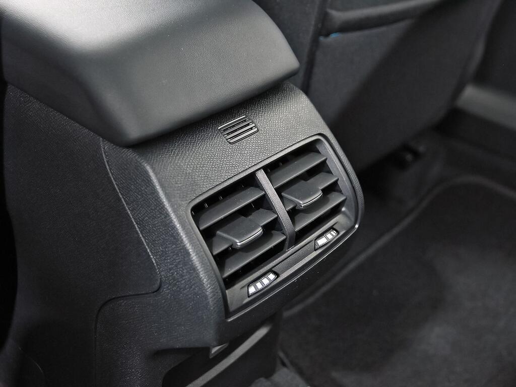Citroën C4 PureTech 130 S&S 6v Feel Pack 32