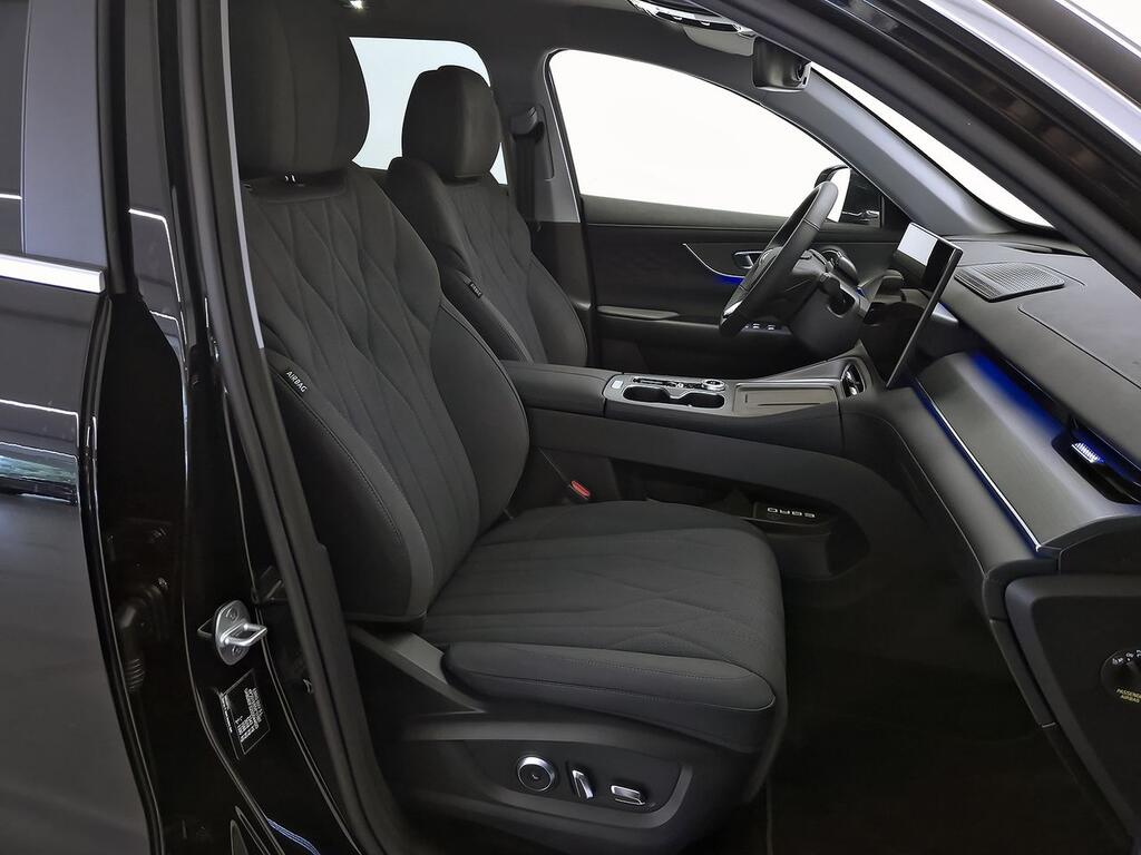 Ebro S800 1.6 TGDI Luxury 7 DCT 8