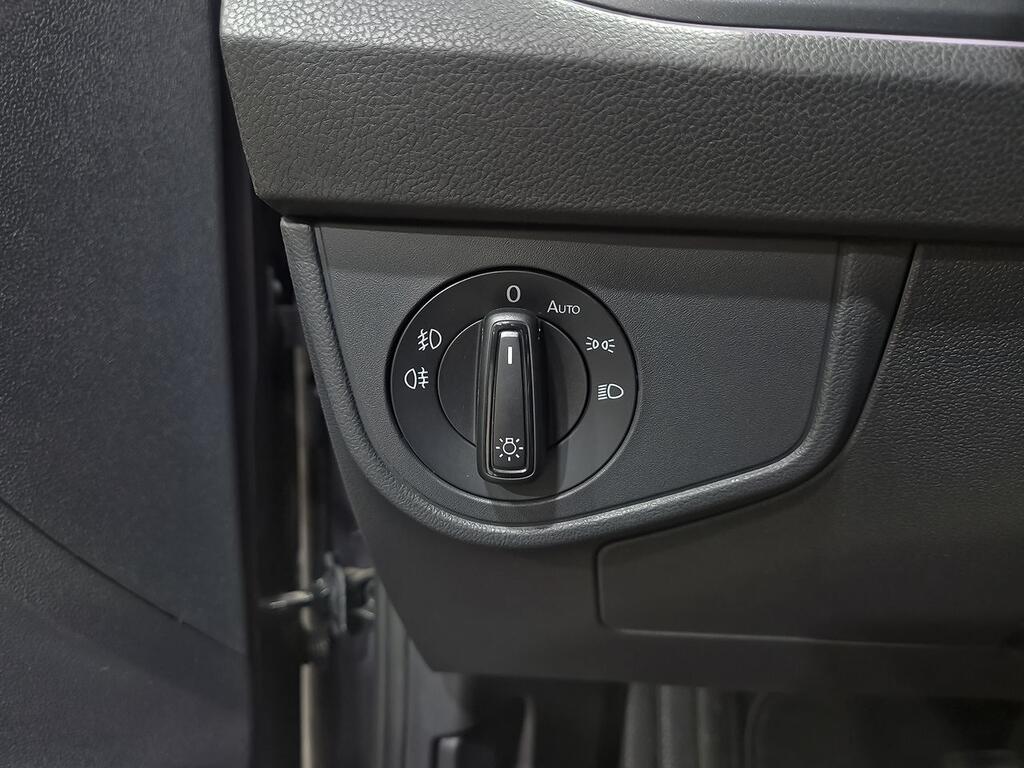 Volkswagen Taigo R-Line 1.0 TSI 81kW (110CV) 12