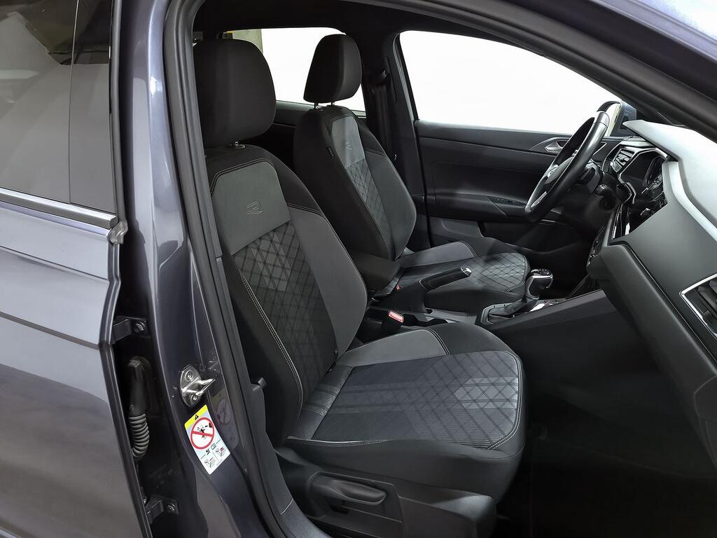 Volkswagen Taigo R-Line 1.0 TSI 81kW (110CV) 7
