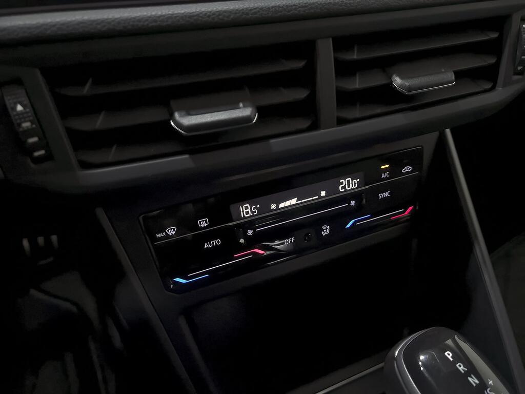 Volkswagen Taigo R-Line 1.0 TSI 81kW (110CV) 29