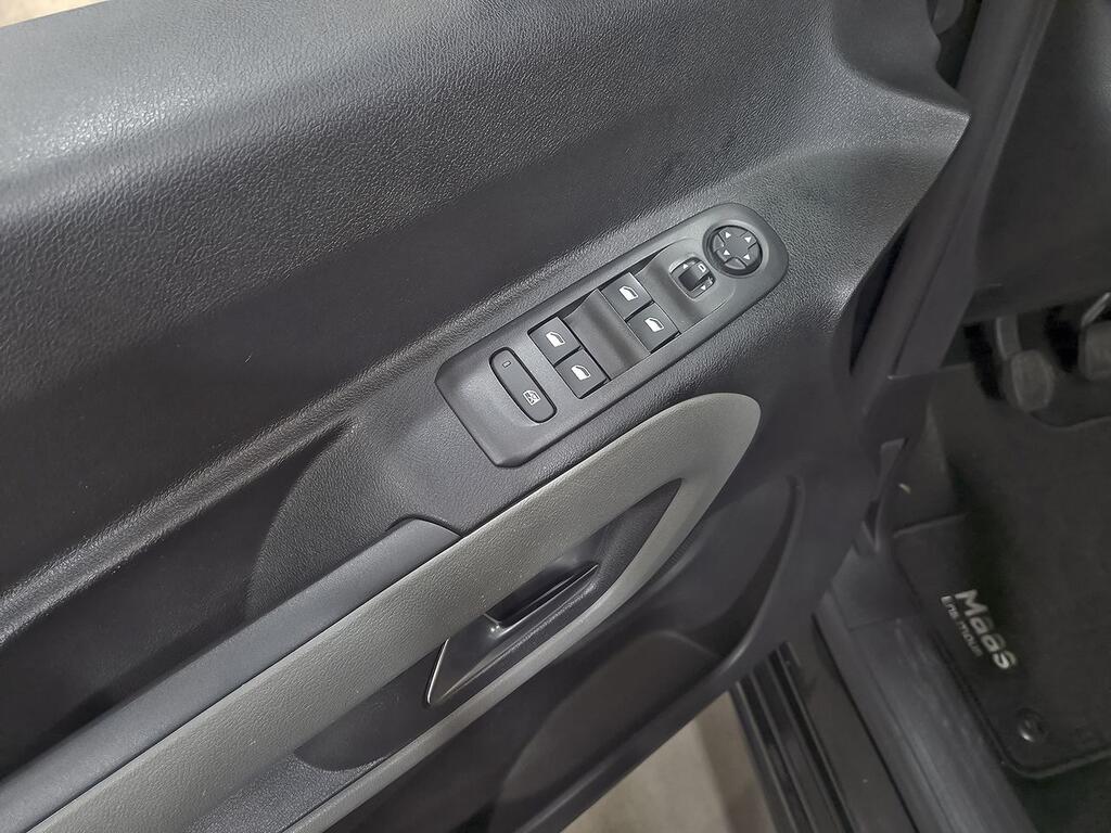 Peugeot Rifter Active Nav+ Long BlueHDi 96kW 9