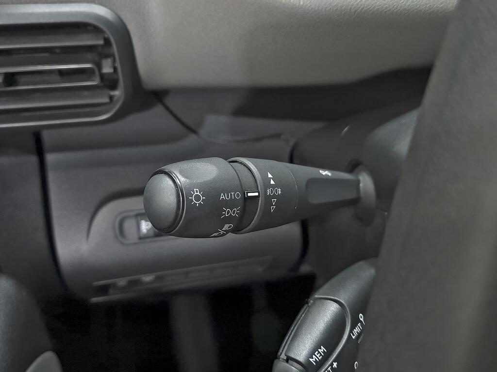 Peugeot Rifter Active Nav+ Long BlueHDi 96kW 13
