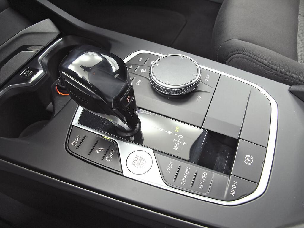 BMW Serie 1 118i 23