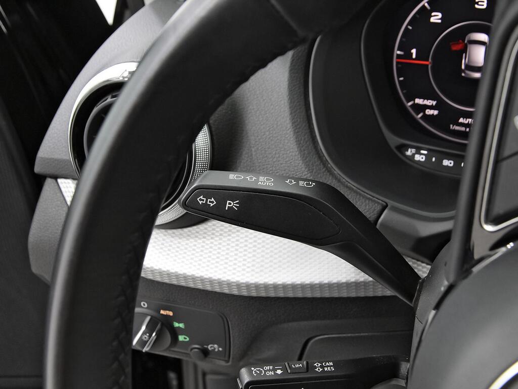 Audi Q2 S line 30 TDI 85kW (116CV) 15