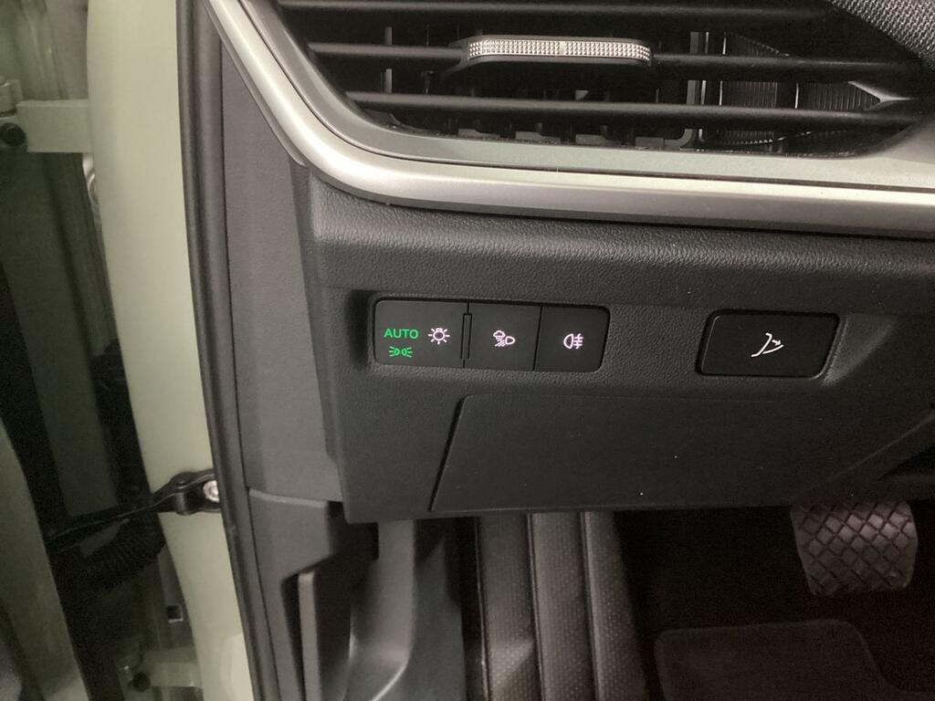 Skoda Elroq 150 kW (204 CV) 63 kWh (59 kwh neta) 16