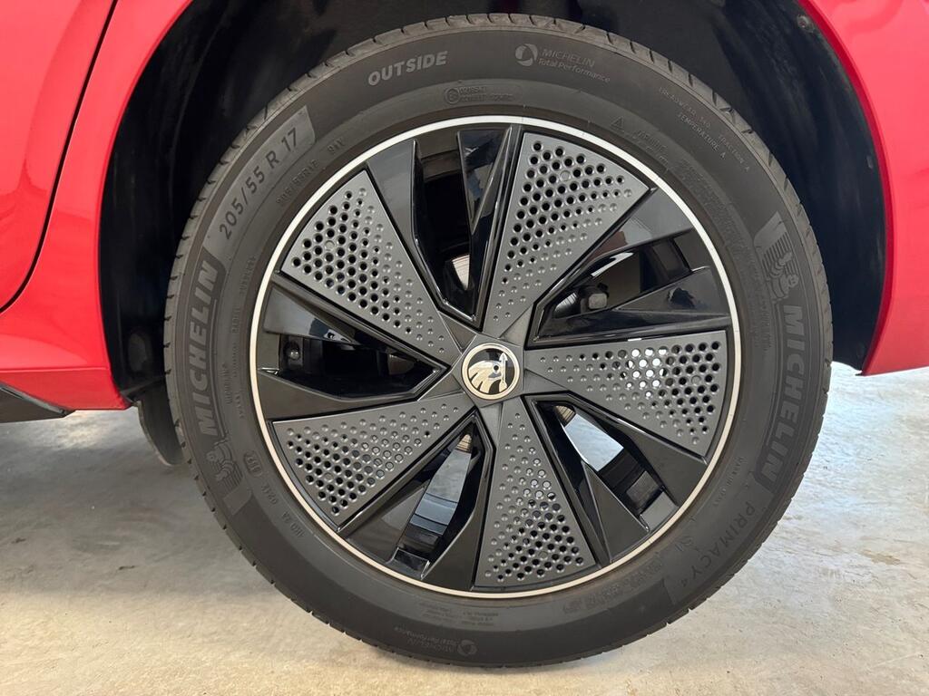 Skoda Kamiq 1.0 TSI 85kW (115CV) DSG MONTE CARLO 8