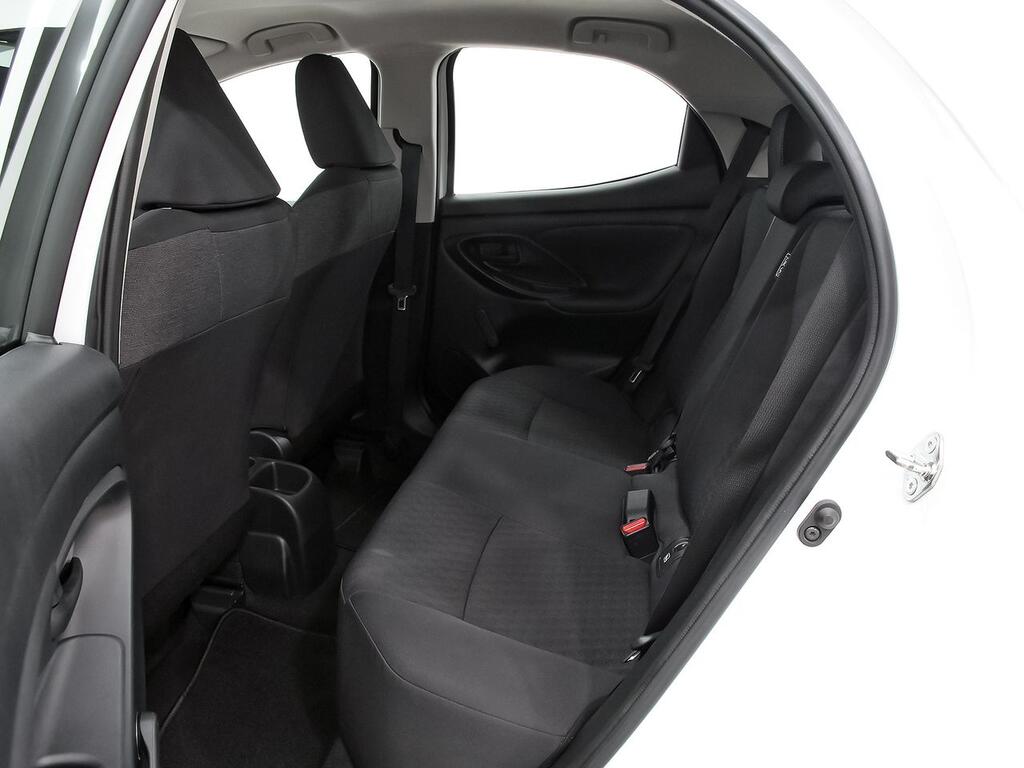 Toyota Yaris 1.0 70 Business 9
