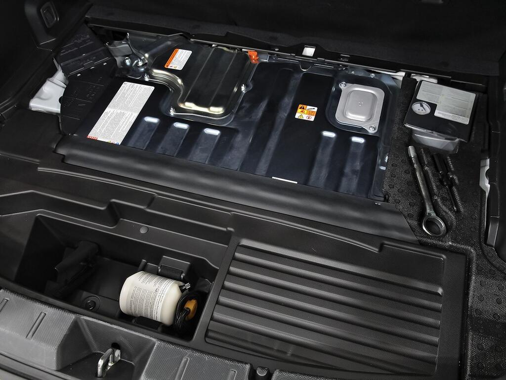 Subaru XV 2.0i Hybrid CVT Executive Plus 38