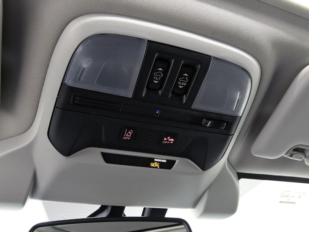 Subaru XV 2.0i Hybrid CVT Executive Plus 34