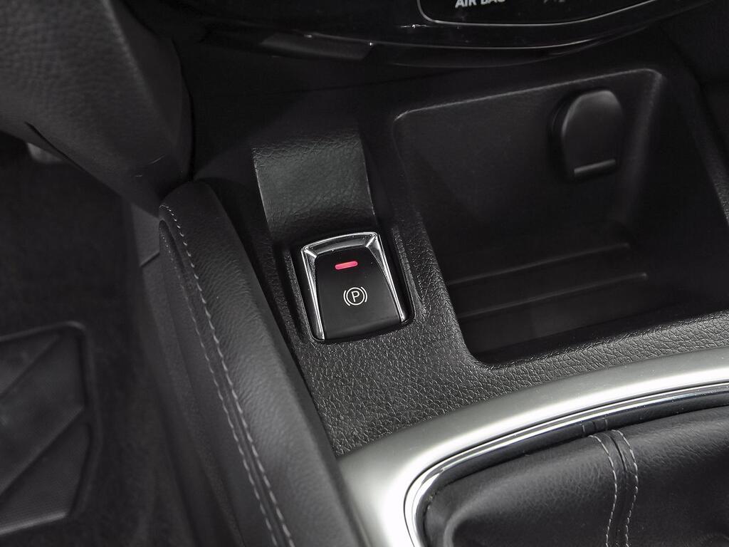 Nissan Qashqai 1.2 DIG-T N-CONNECTA 27