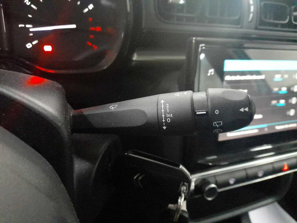 Citroën C3 PureTech 60KW (83CV) Feel 28