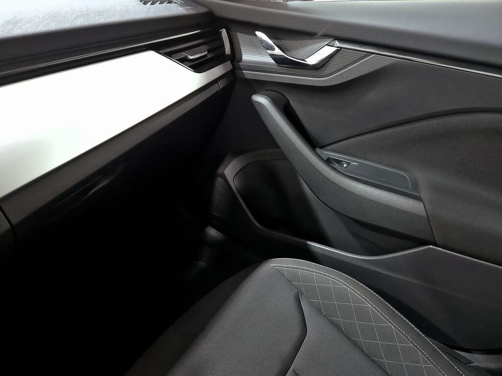 Skoda Kamiq 1.0 TSI 70kW (95CV) AMBITION 27