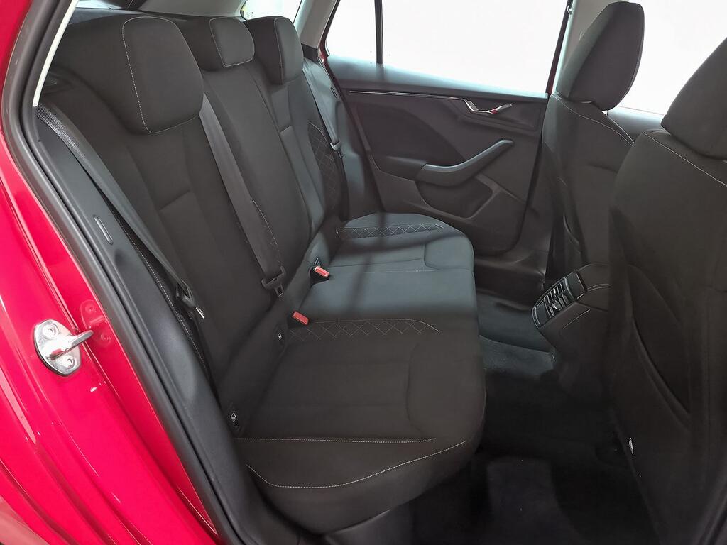 Skoda Kamiq 1.0 TSI 70kW (95CV) AMBITION 6
