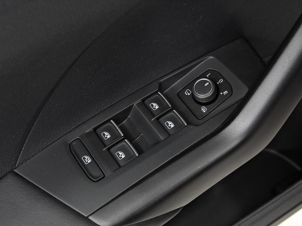 Volkswagen T-Cross Sport 1.0 TSI 81kW (110CV) 11