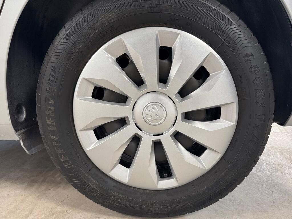 Skoda Fabia 1.0 TSI 70KW (95CV) Active 8