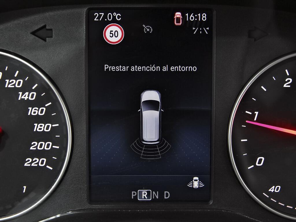 Mercedes Clase T 180 d 23