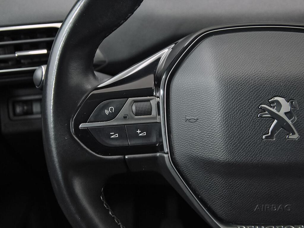 Peugeot 3008 1.2 PureTech 96KW (130CV) S&S Allure 19
