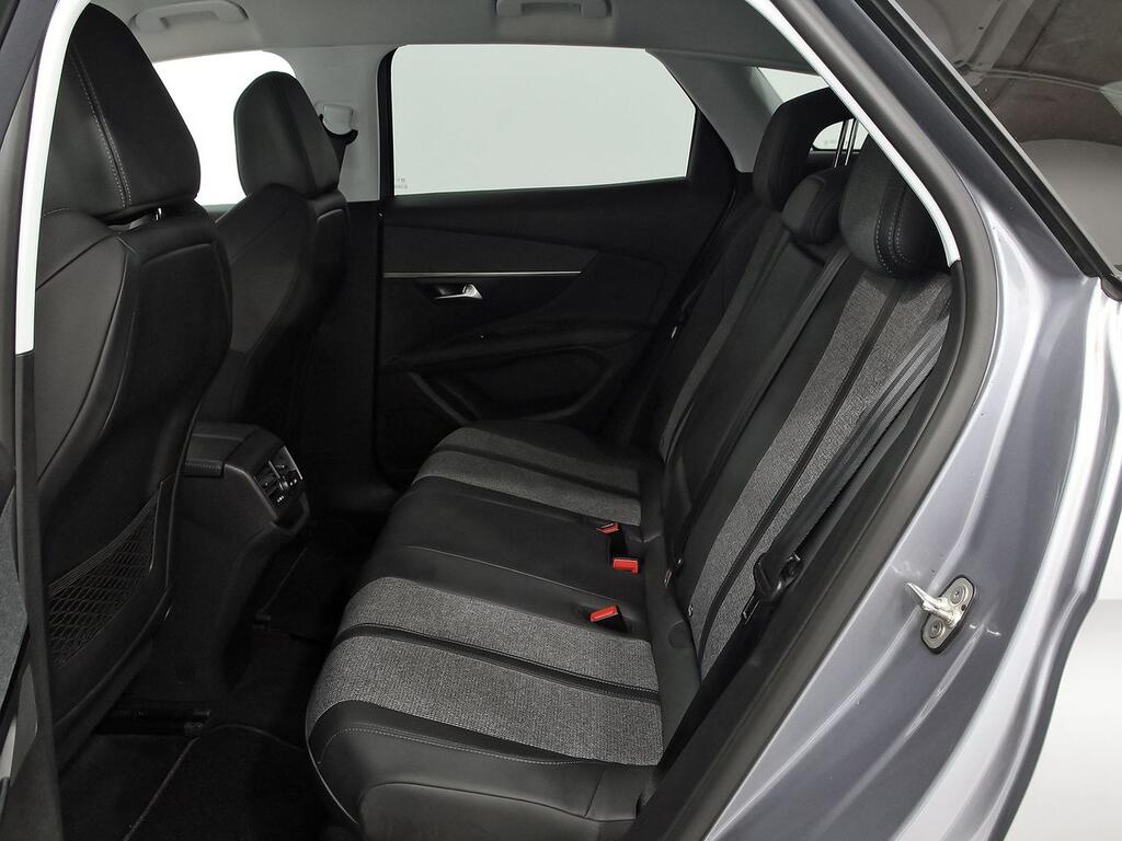 Peugeot 3008 1.2 PureTech 96KW (130CV) S&S Allure 9