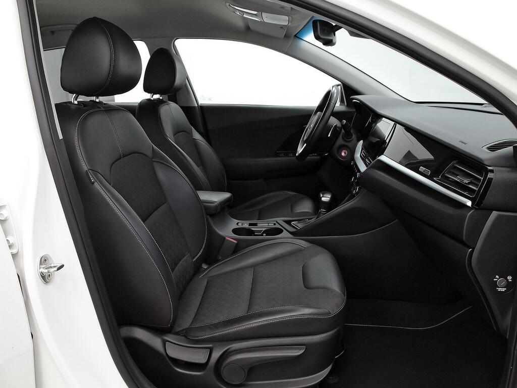 Kia Niro 1.6 GDi HEV 104kW (141CV) Drive 9