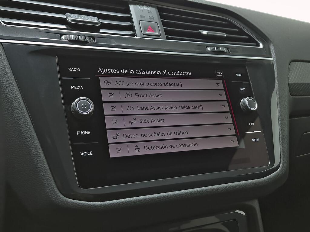 Volkswagen Tiguan R-Line 2.0 TDI 110kW (150CV) DSG 26