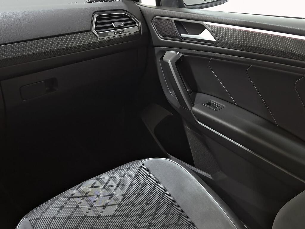 Volkswagen Tiguan R-Line 2.0 TDI 110kW (150CV) DSG 37