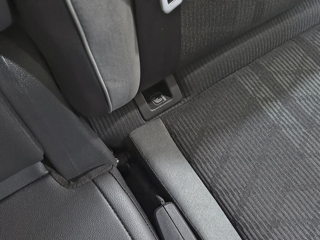Volkswagen Tiguan R-Line 2.0 TDI 110kW (150CV) DSG 43