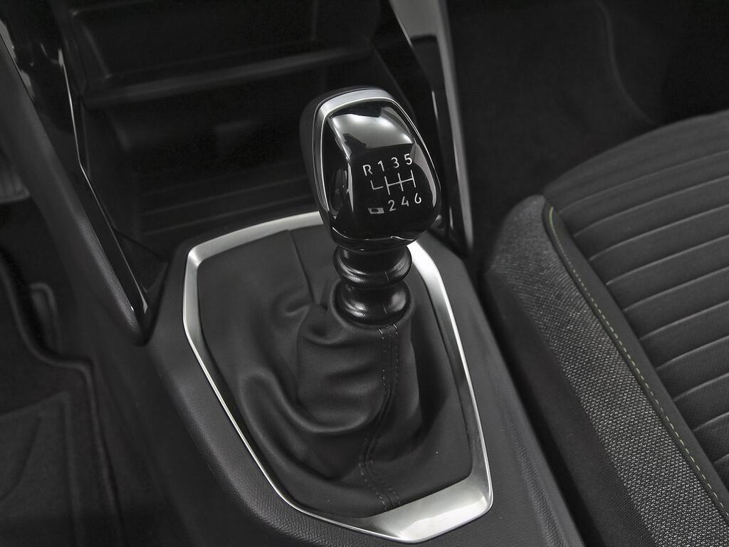 Peugeot 208 Active Puretech 100 33