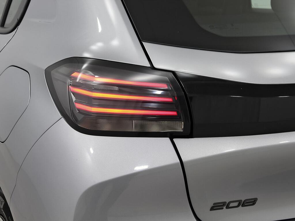 Peugeot 208 Active Puretech 100 35
