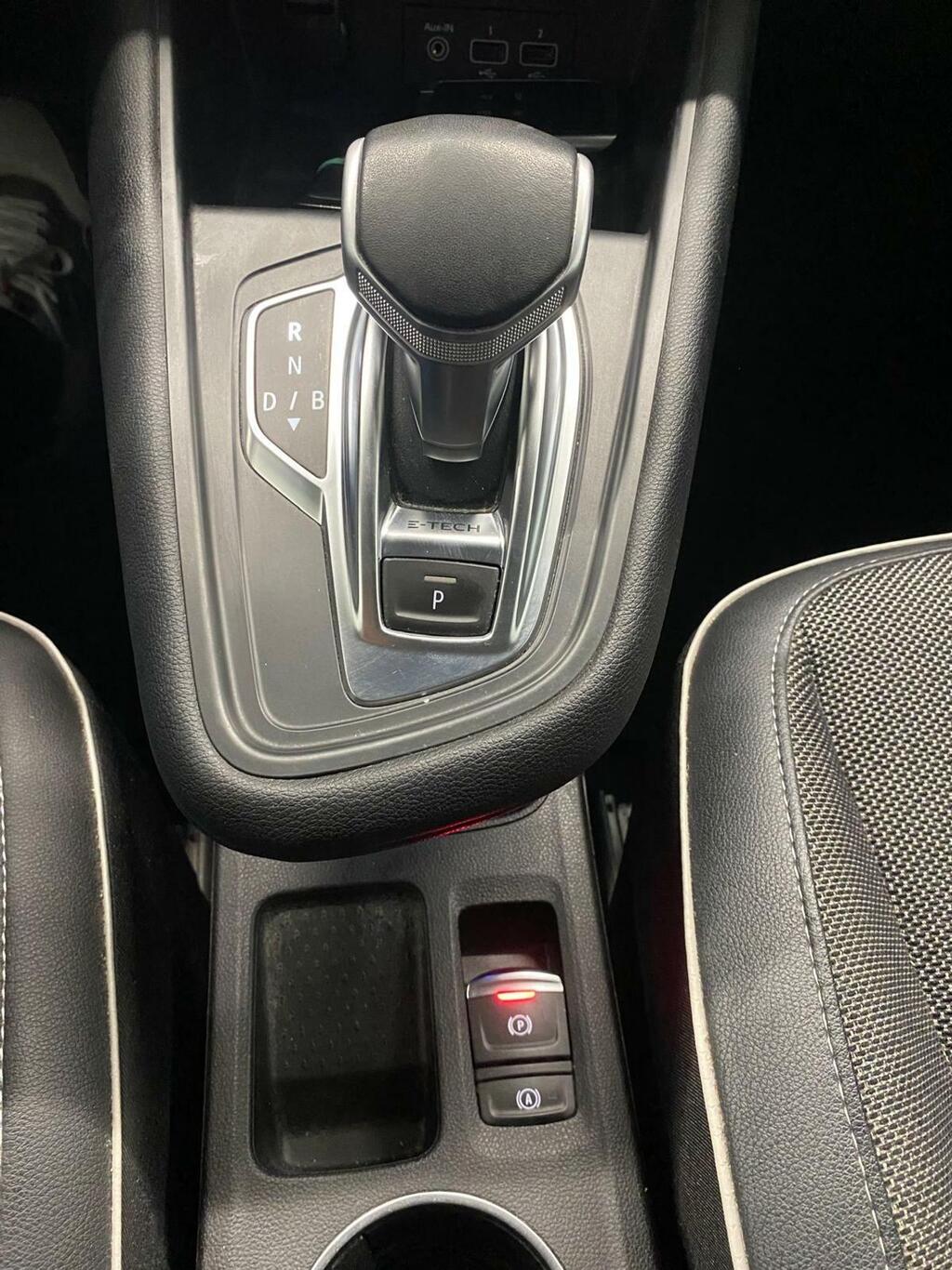 Renault Captur Zen E-TECH Híbrido enchufable 160cv 21