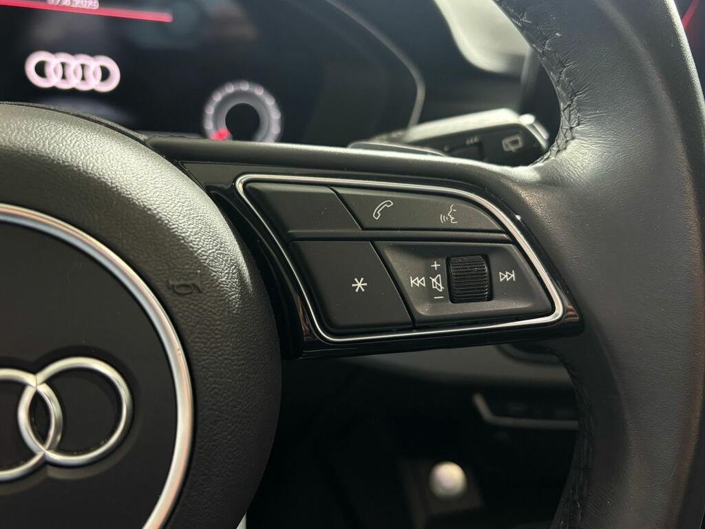 Audi A4 Avant S line 30 TDI 100kW S tronic 13