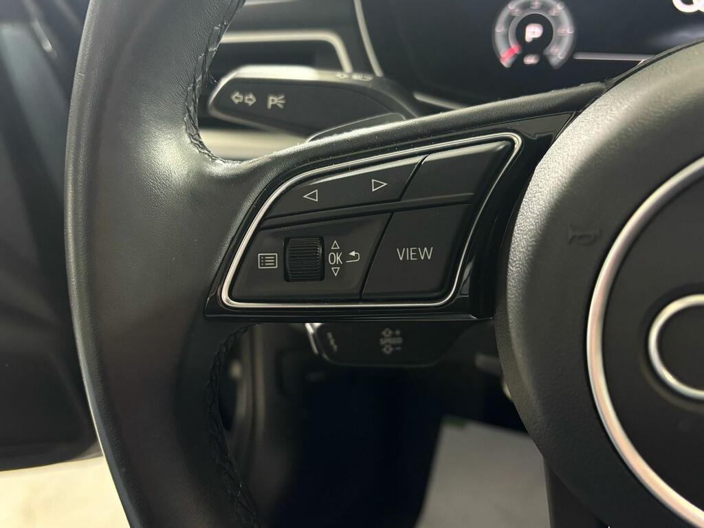 Audi A4 Avant S line 30 TDI 100kW S tronic 17