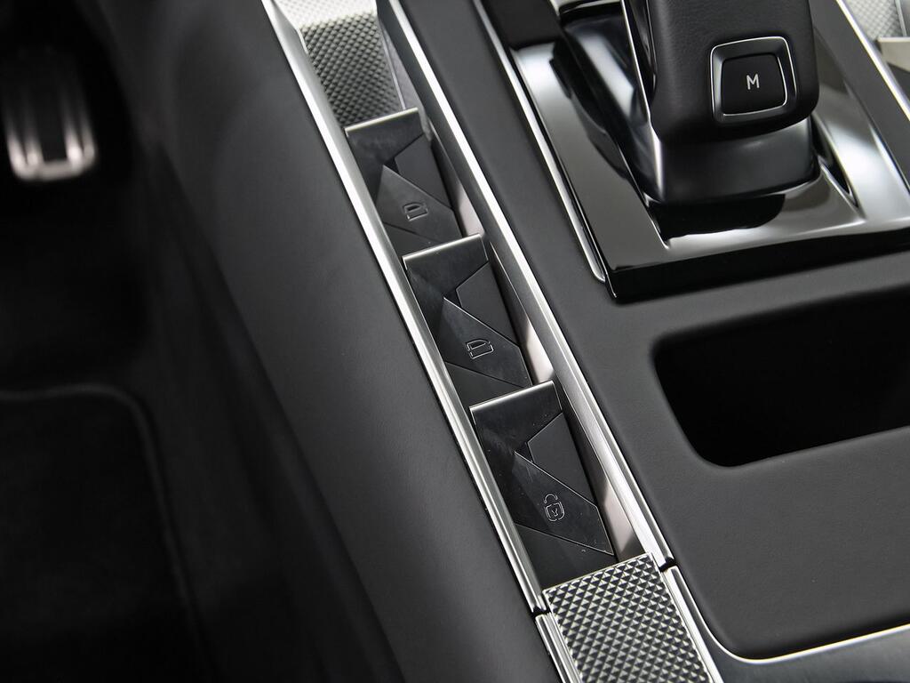 DS DS 7 PureTech 132kW (180CV) Auto. Rivoli 32
