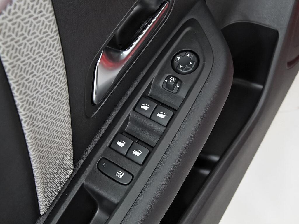 Citroën C4 X PureTech 130 S&S EAT8 Plus 13