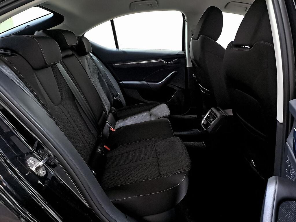 Skoda Octavia 1.5 TSI m-HEV 110kW(150CV) DSG Selection 6