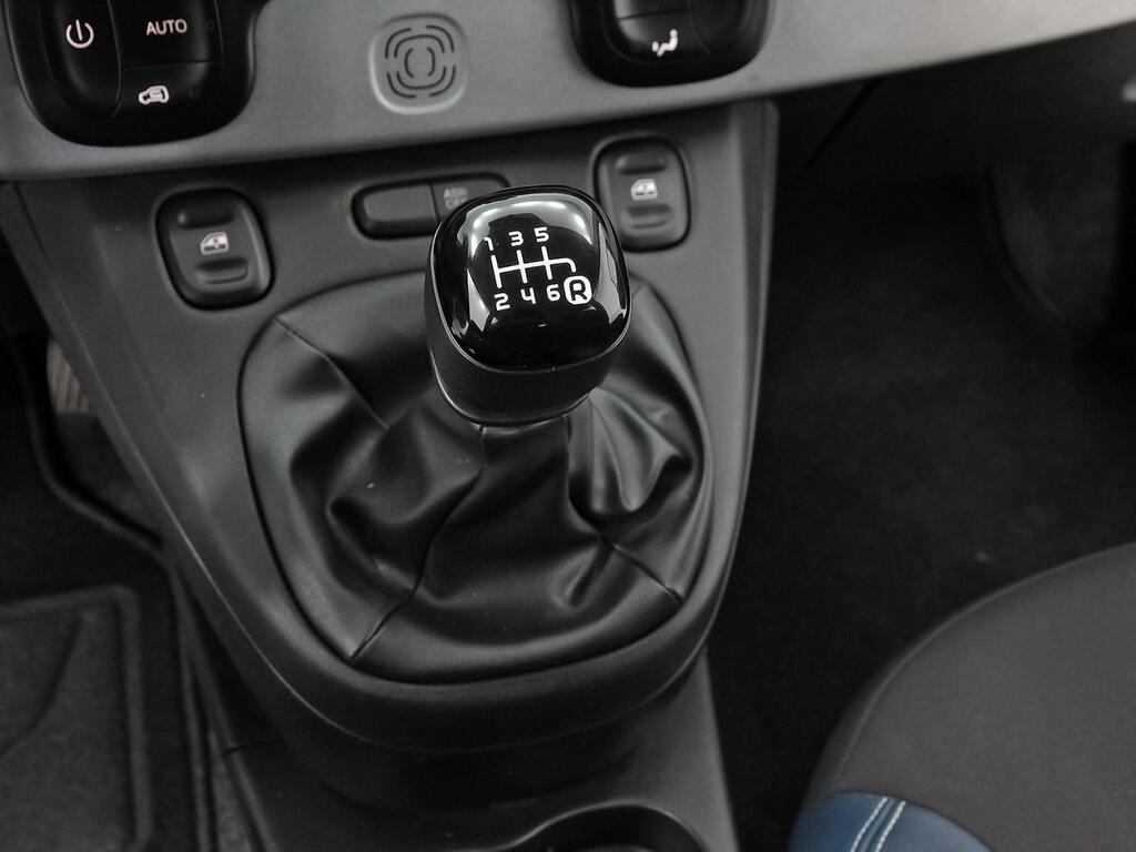 Fiat Panda City Cross 1.0 Gse 51kw (70CV) 23