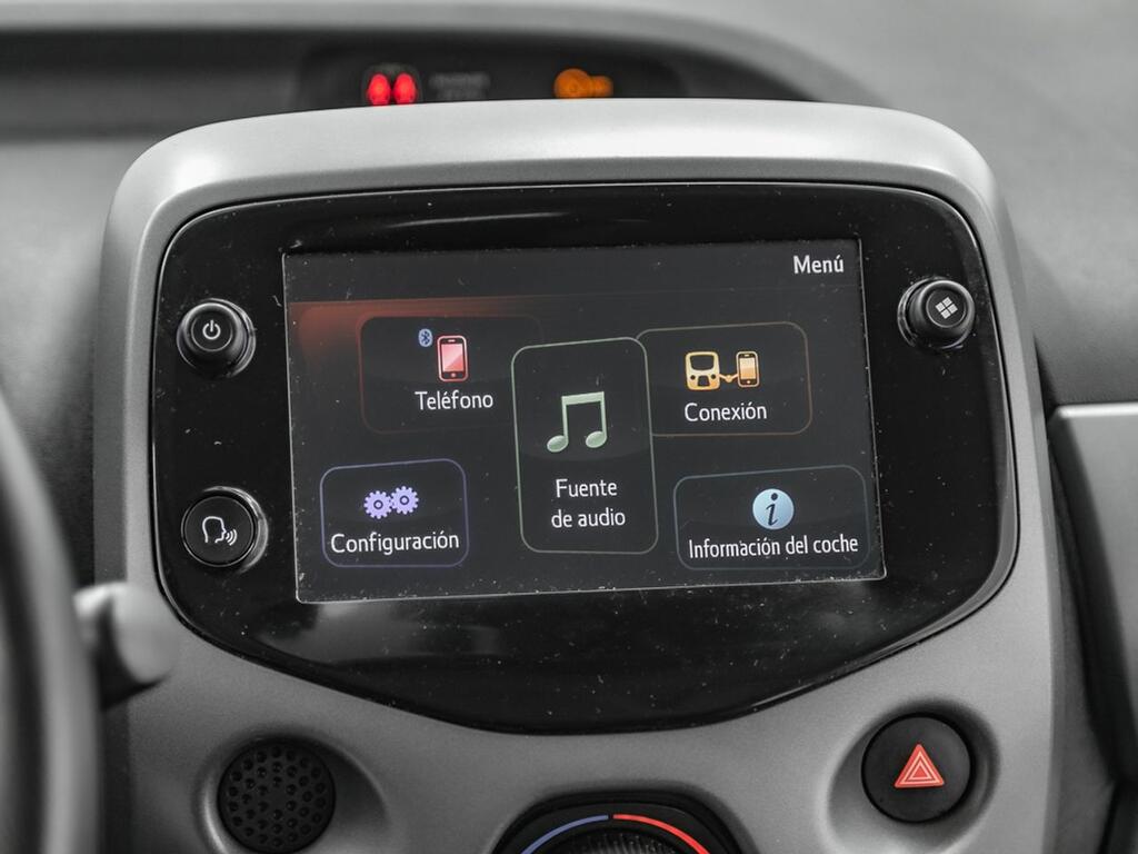 Toyota Aygo 1.0 70 x-play 20