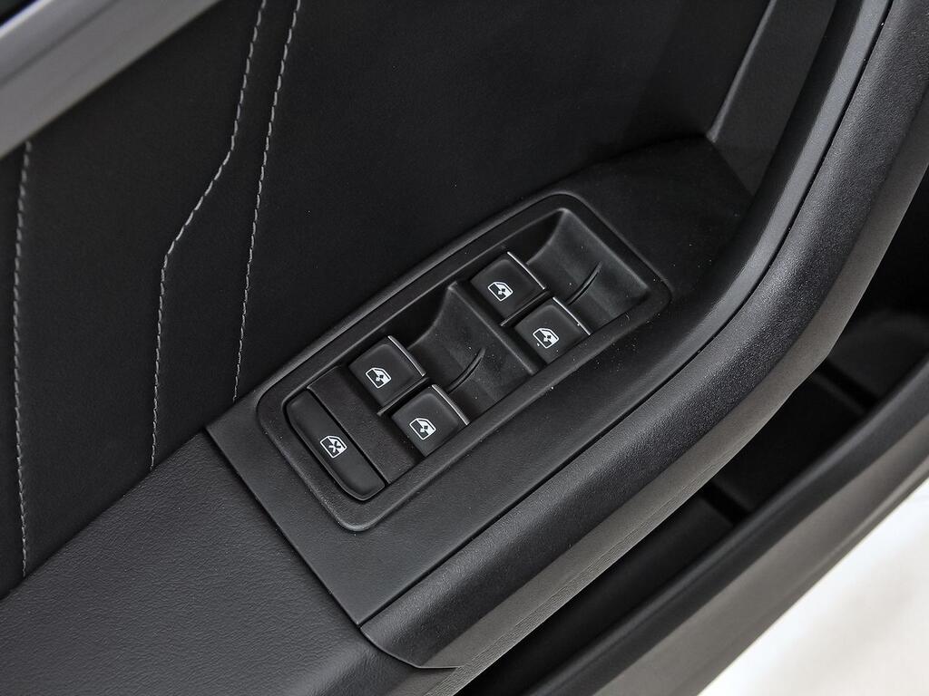 Seat Ateca 1.5 TSI 110kW DSG FR Special Edition 10