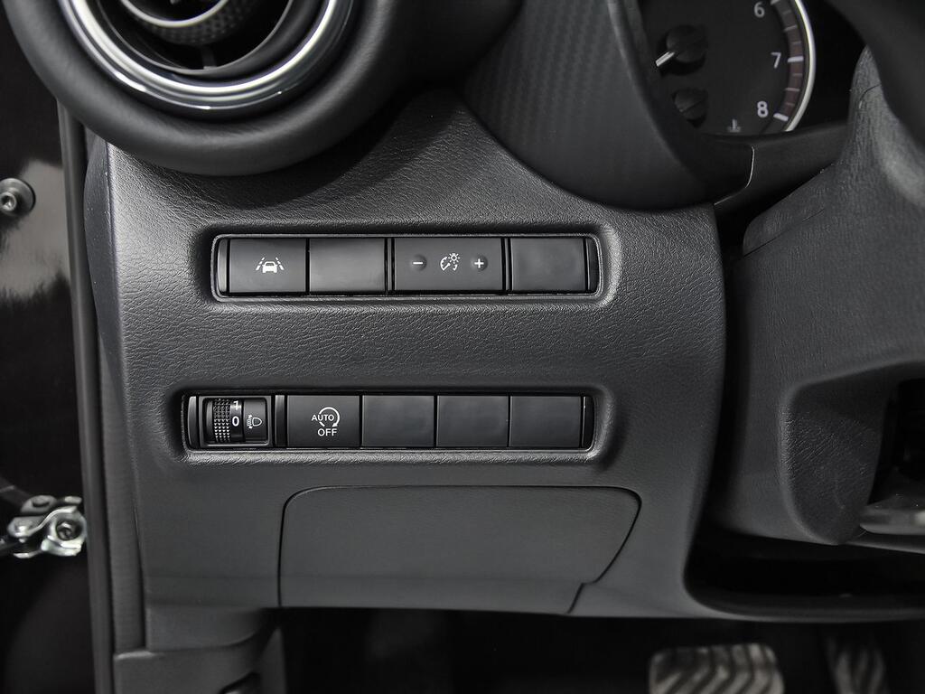 Nissan Juke DIG-T 84 kW (114 CV) 6M/T N-Connecta 10
