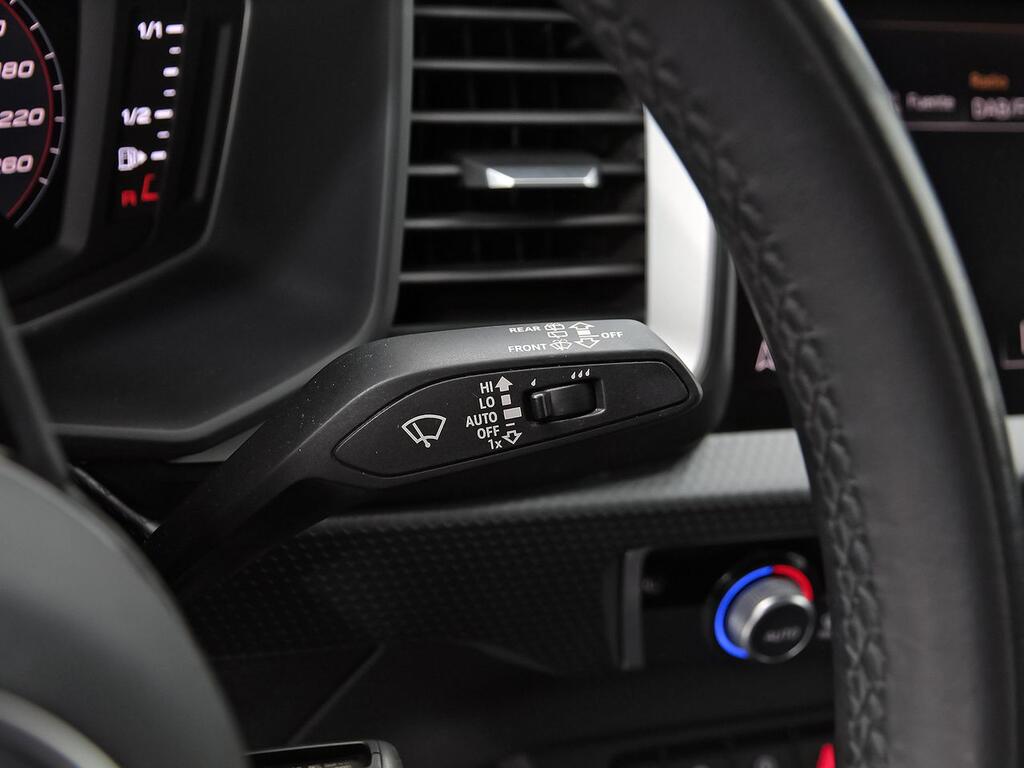 Audi A1 Sportback Adrenalin 30 TFSI 81kW S tron 19