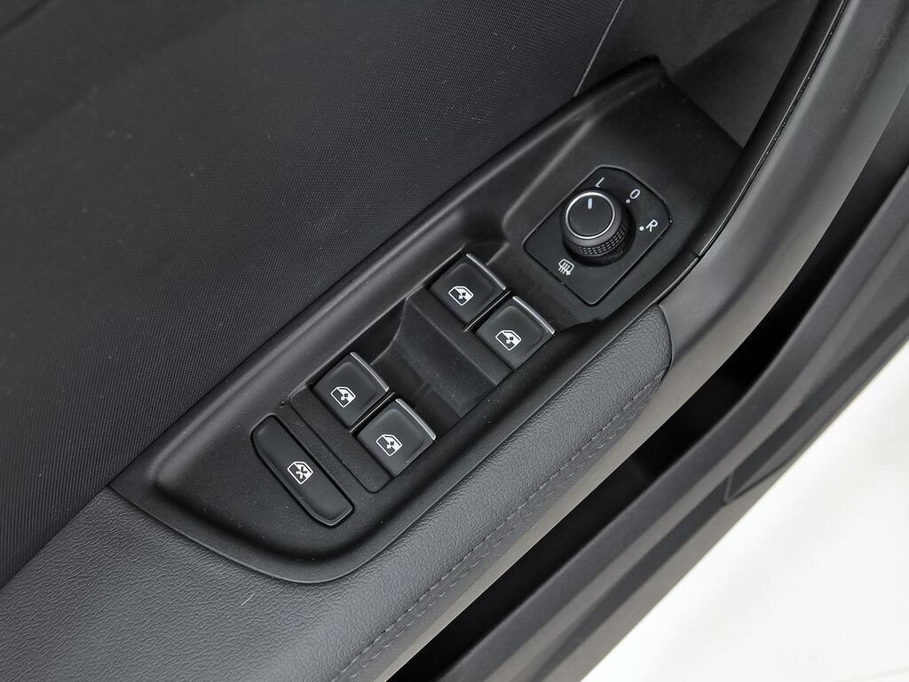 Audi A1 Sportback Adrenalin 30 TFSI 81kW S tron 13