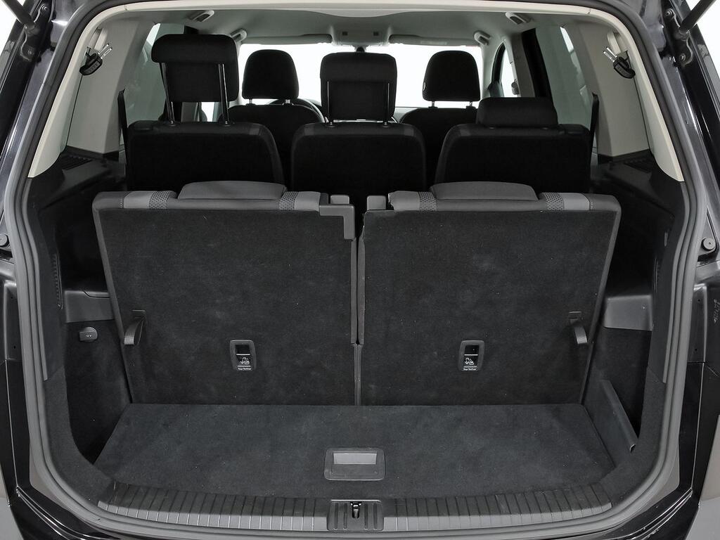 Volkswagen Touran Business 2.0 TDI 85kW (115CV) 33