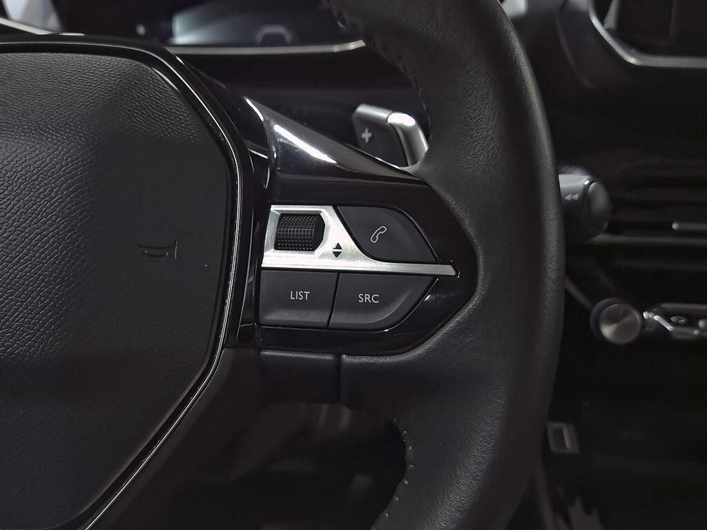 Peugeot 2008 Allure Puretech 130 S&S EAT8 20