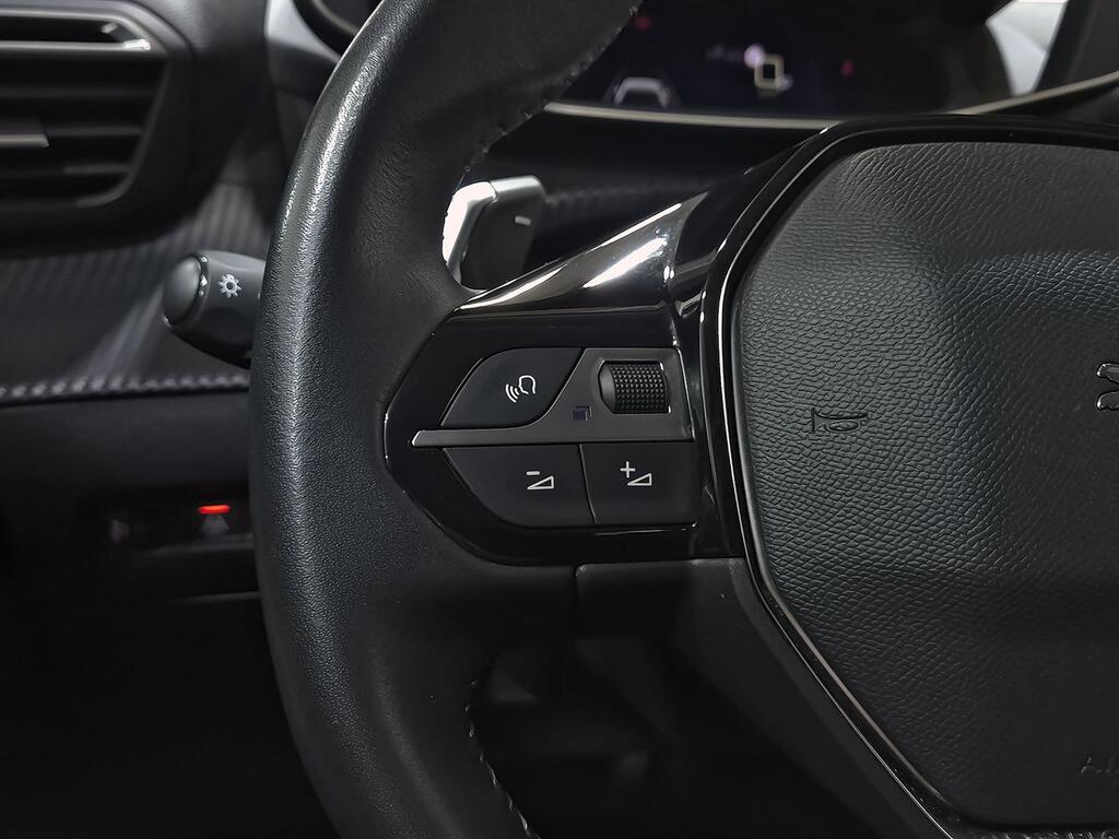 Peugeot 2008 Allure Puretech 130 S&S EAT8 19