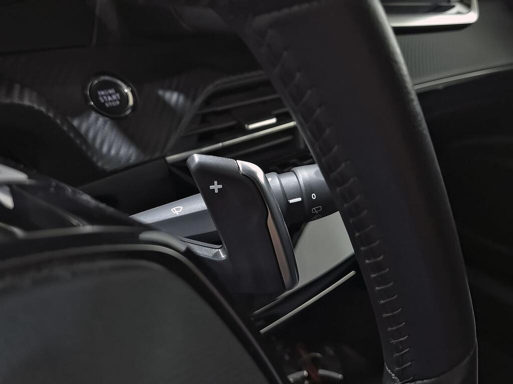 Peugeot 2008 Allure Puretech 130 S&S EAT8 18