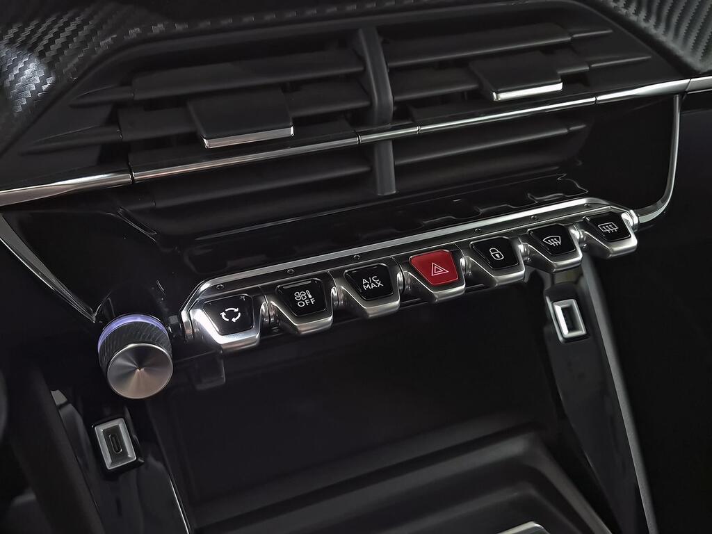 Peugeot 2008 Allure Puretech 130 S&S EAT8 28