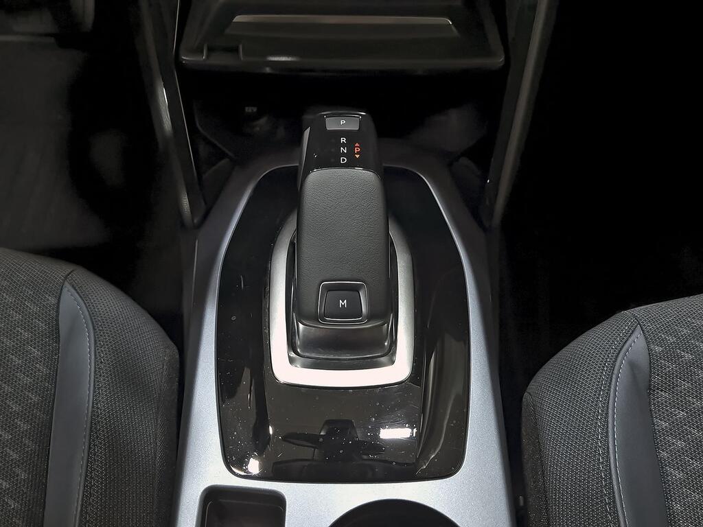 Peugeot 2008 Allure Puretech 130 S&S EAT8 31