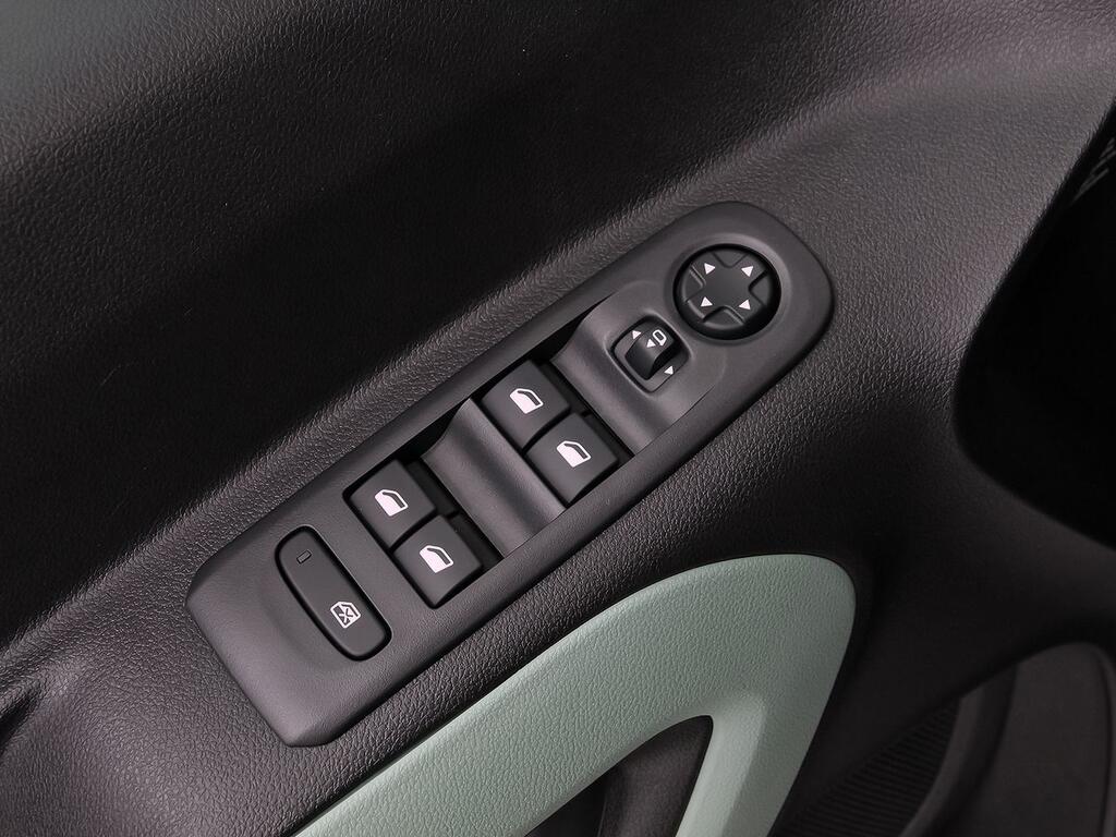 Citroën Berlingo Talla M BlueHDi 130 S&S 6v SHINE 13